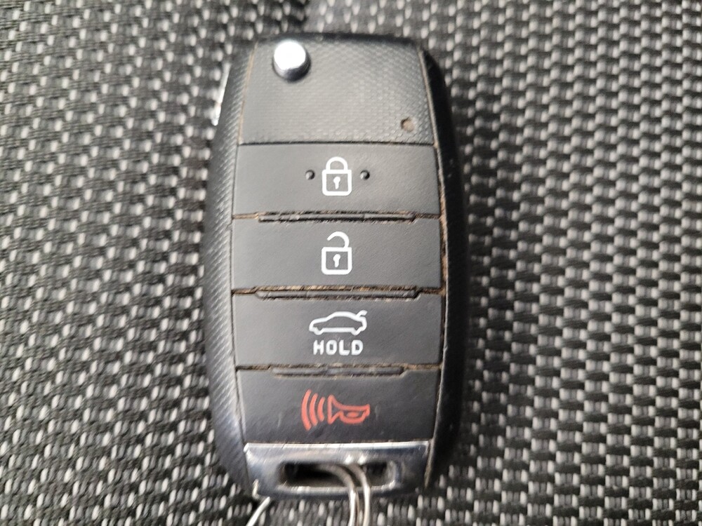 2017 Kia Forte in Columbus, OH 43231 - 18147582 32