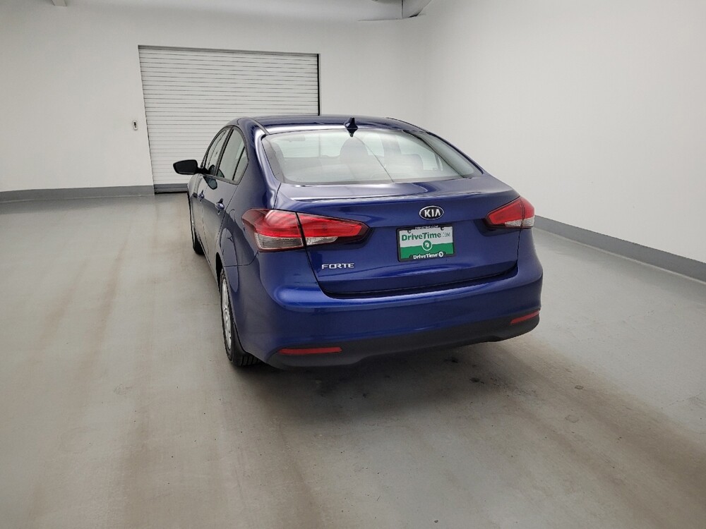 2017 Kia Forte in Columbus, OH 43231 - 18147582 6