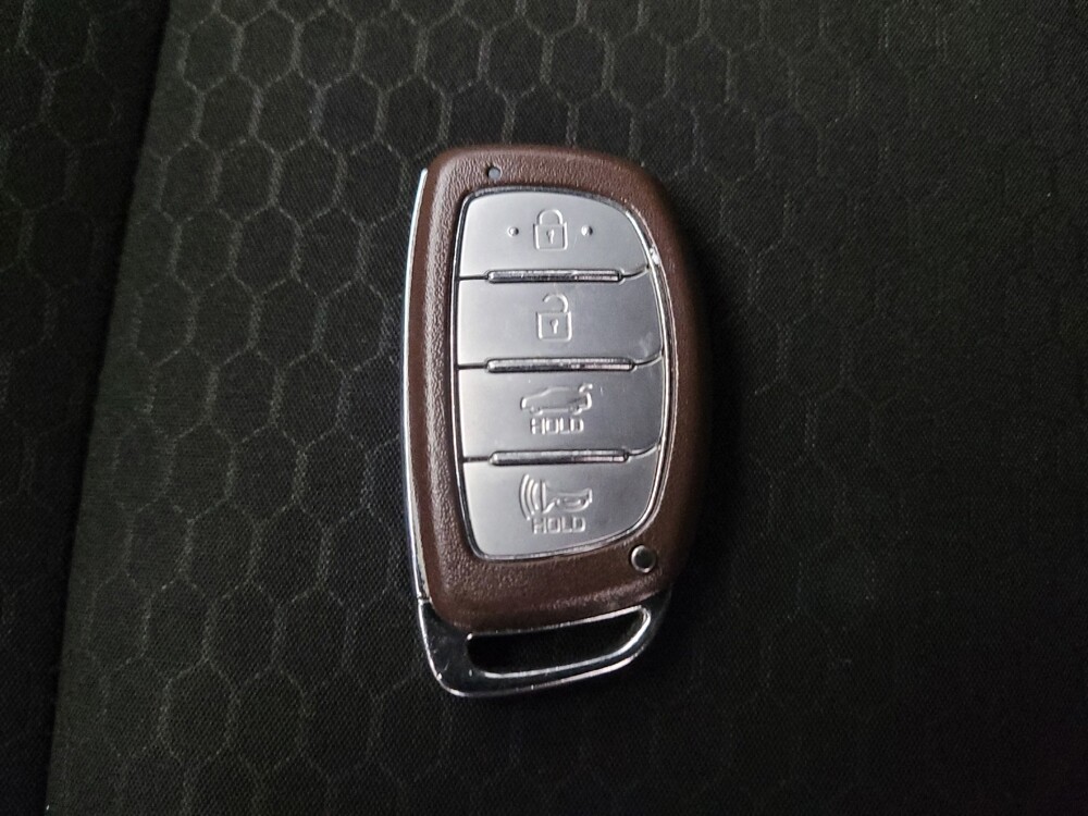 2020 Hyundai Elantra in Torrance, CA 90504 - 18147652 32
