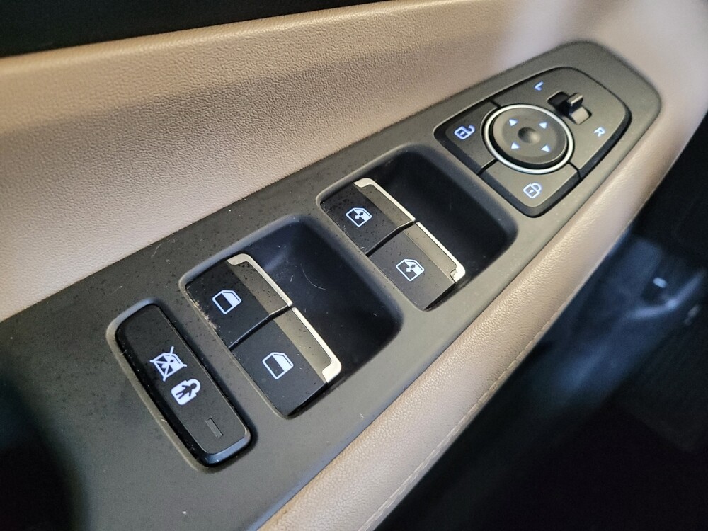 2020 Hyundai Santa Fe in Miamisburg, OH 45342 - 18147656 27
