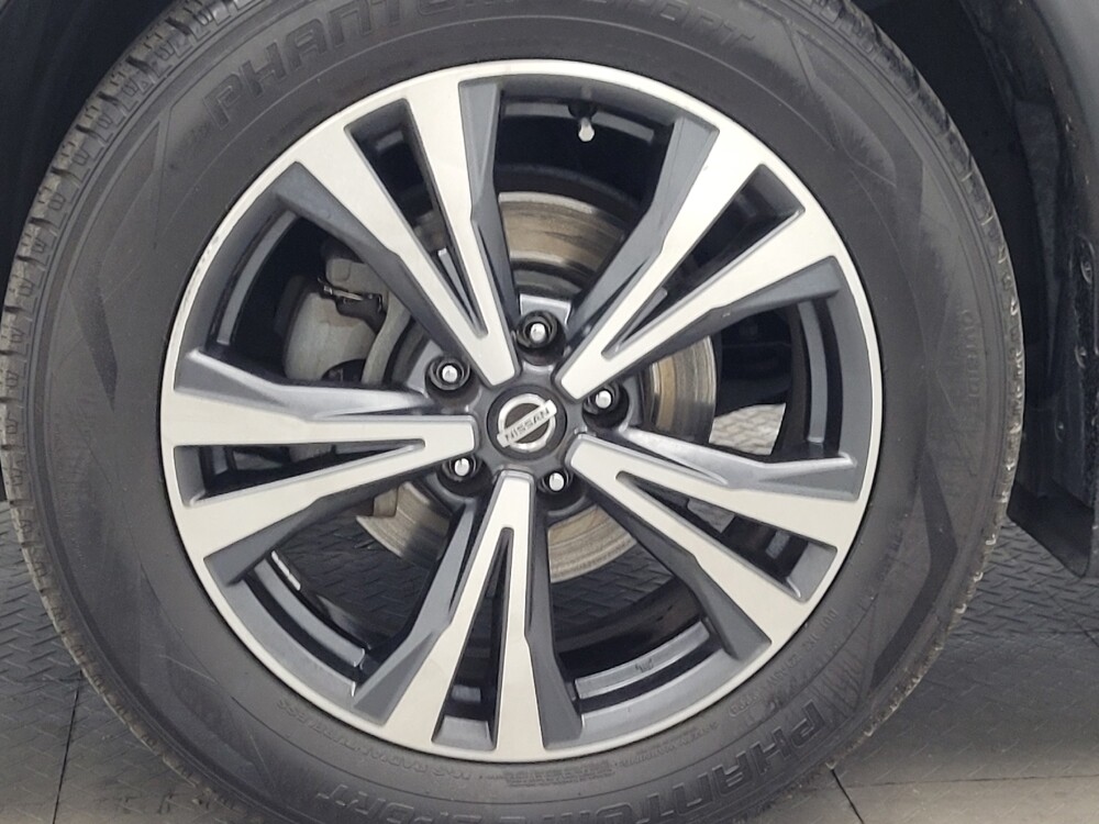 2017 Nissan Rogue in Antioch, TN 37013 - 18147716 31