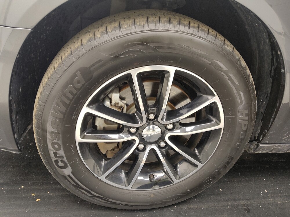 2016 Dodge Grand Caravan in St. Louis, MO 63125 - 18147731 31