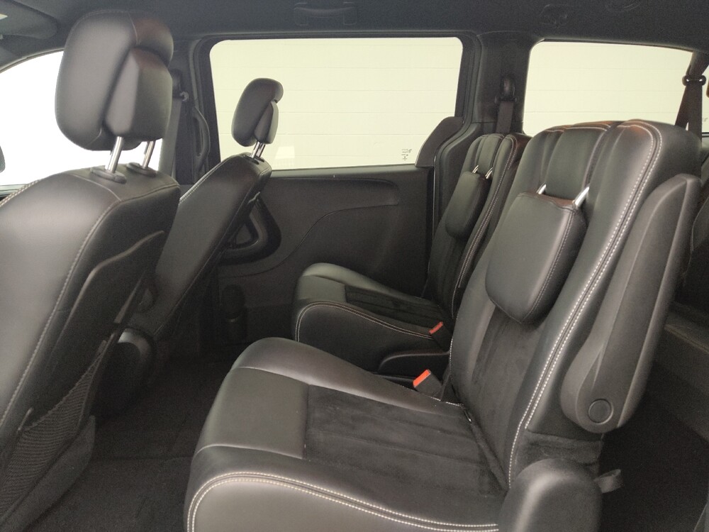 2016 Dodge Grand Caravan in St. Louis, MO 63125 - 18147731 18