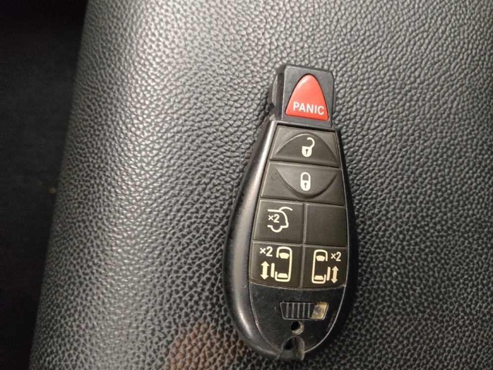 2016 Dodge Grand Caravan in St. Louis, MO 63125 - 18147731 32