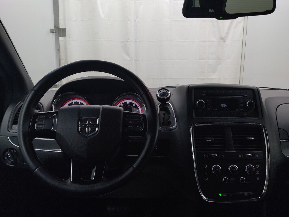 2016 Dodge Grand Caravan in St. Louis, MO 63125 - 18147731 22