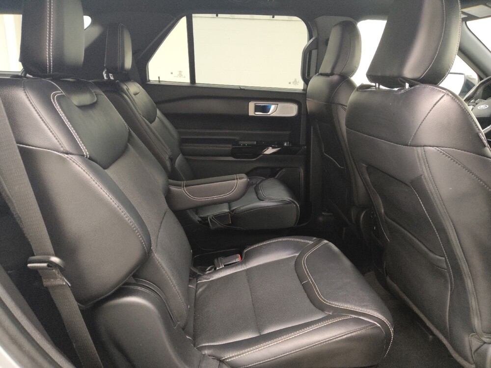 2021 Ford Explorer in St. Louis, MO 63125 - 18147733 19