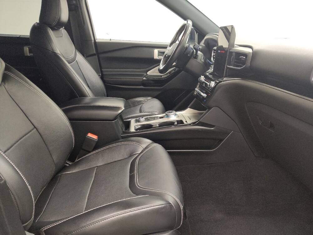 2021 Ford Explorer in St. Louis, MO 63125 - 18147733 21