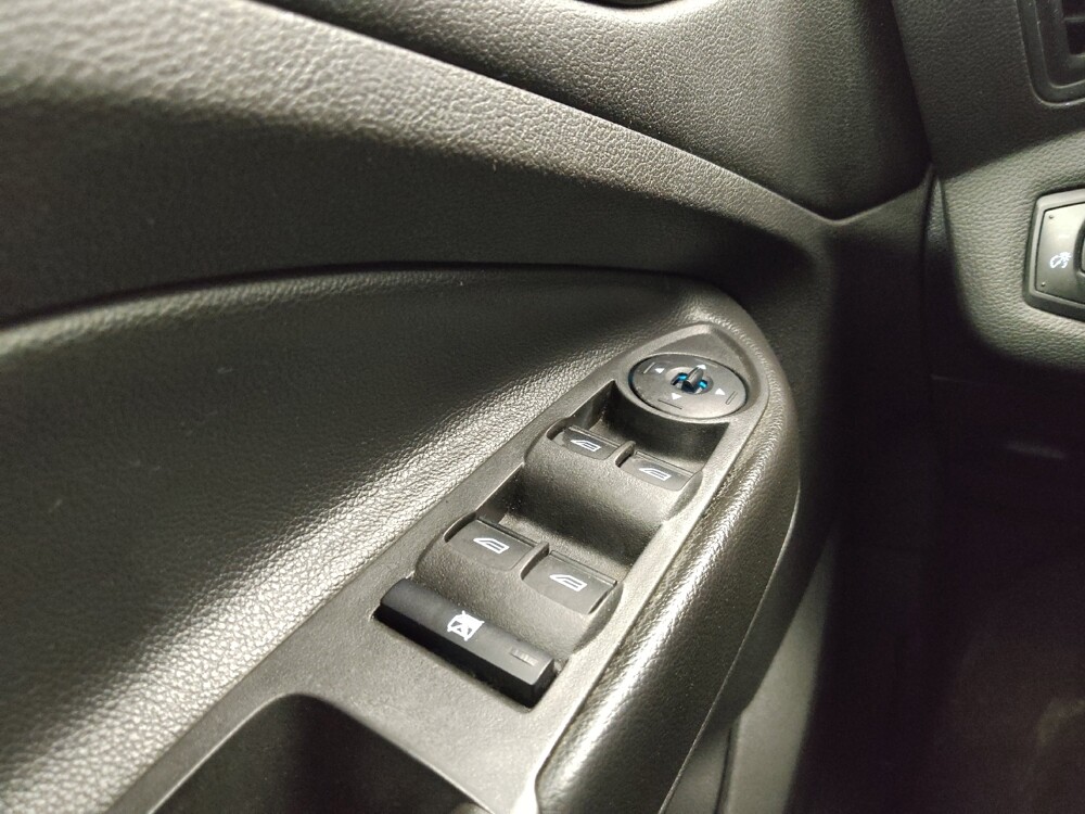 2014 Ford Escape in Lombard, IL 60148 - 18147749 27
