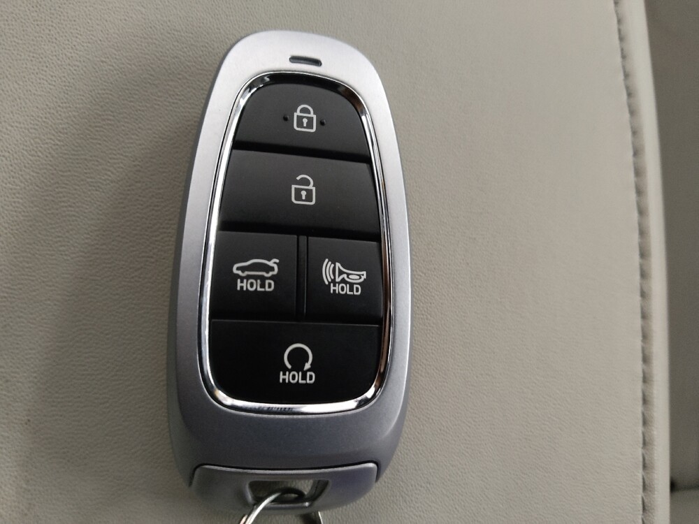 2023 Hyundai Sonata in Conyers, GA 30094 - 18147770 32
