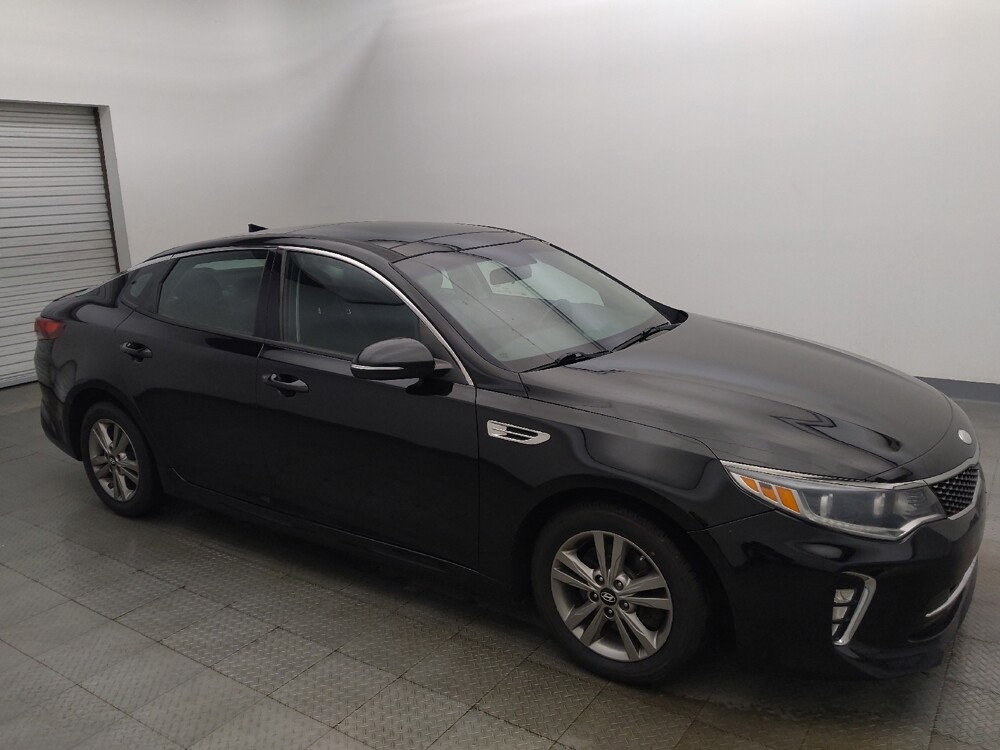 2018 Kia Optima in Houston, TX 77060 - 18147783 11