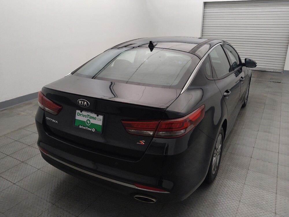 2018 Kia Optima in Houston, TX 77060 - 18147783 7