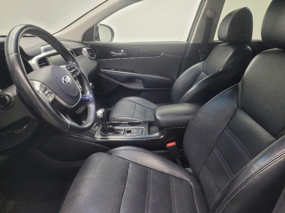 2019 Kia Sorento in Indianapolis, IN 46219 - 18147787 17