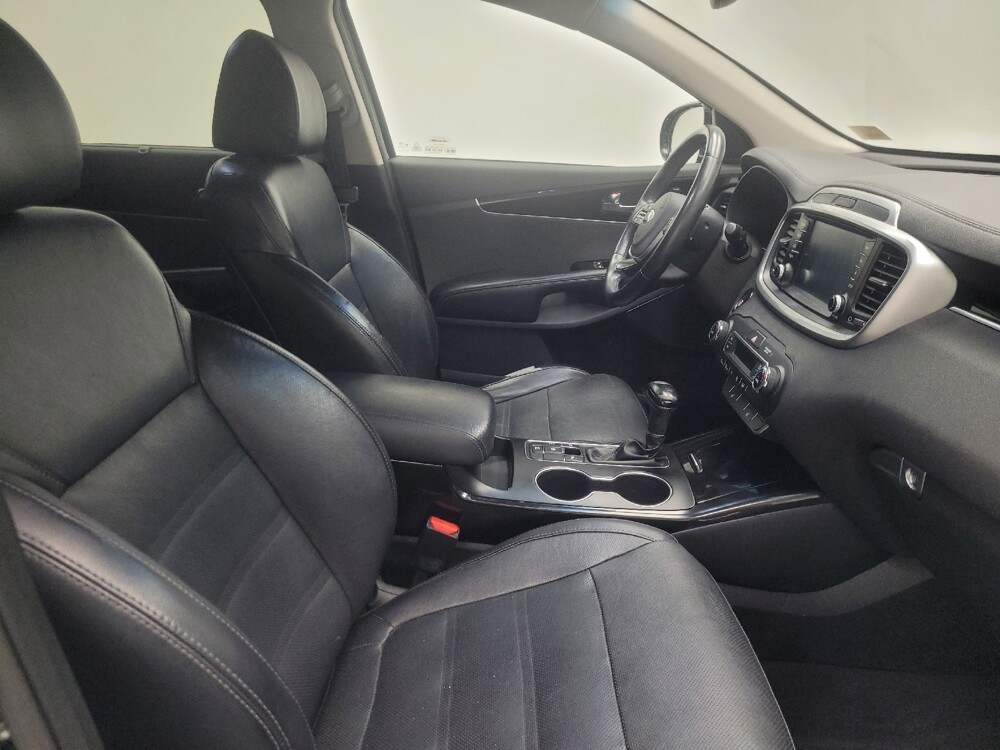 2019 Kia Sorento in Indianapolis, IN 46219 - 18147787 21