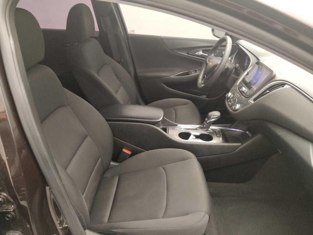 2021 Chevrolet Malibu in Houston, TX 77034 - 18147800 21