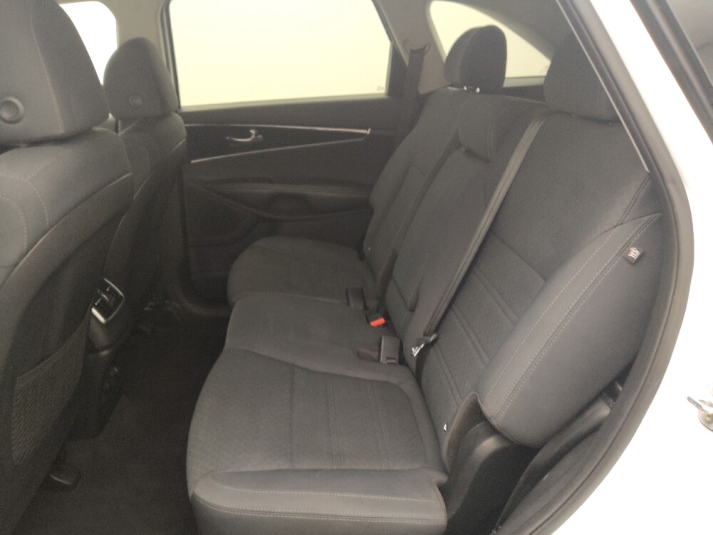 2019 Kia Sorento in Round Rock, TX 78664 - 18147811 18