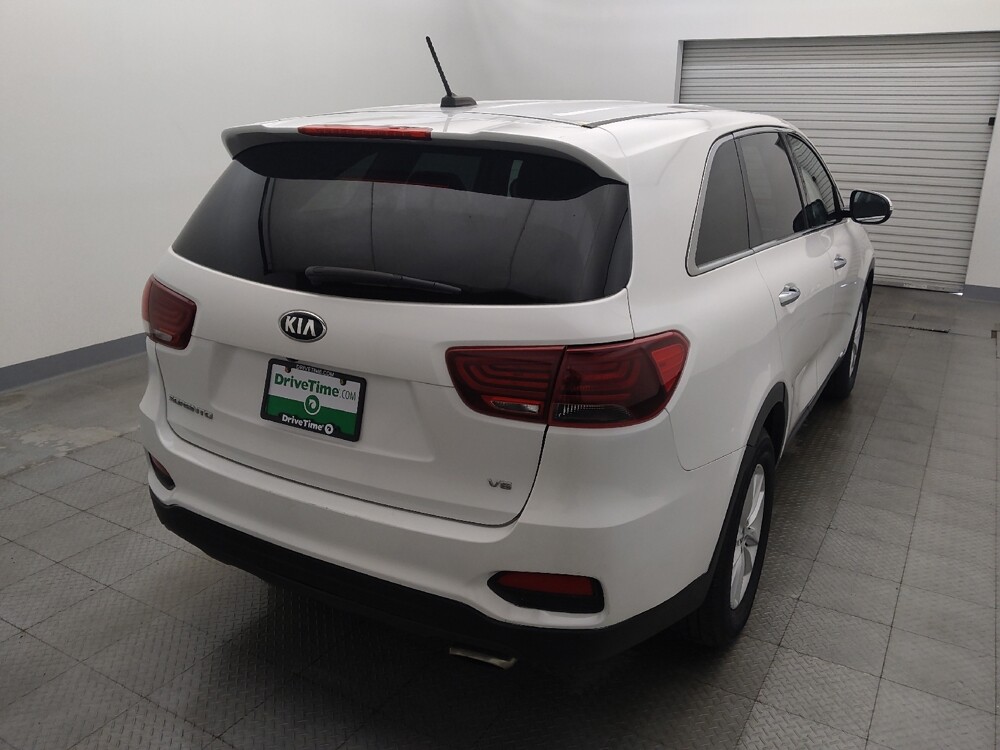 2019 Kia Sorento in Round Rock, TX 78664 - 18147811 7