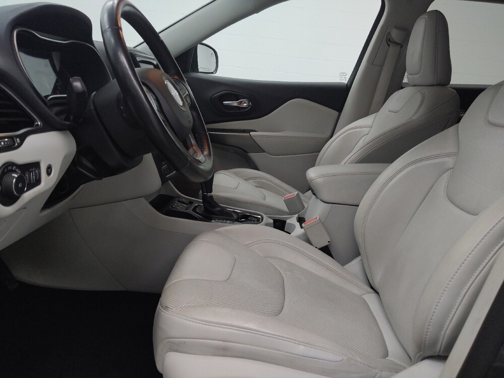 2021 Jeep Cherokee in St. Louis, MO 63125 - 18147815 17