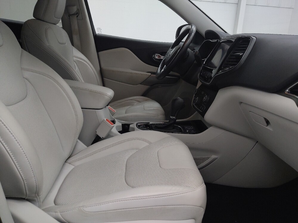 2021 Jeep Cherokee in St. Louis, MO 63125 - 18147815 21