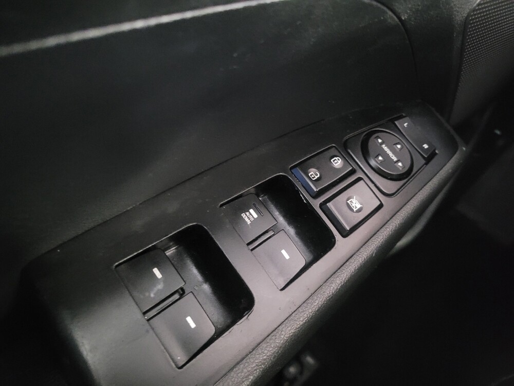 2018 Hyundai Elantra in Columbus, GA 31909 - 18147839 27