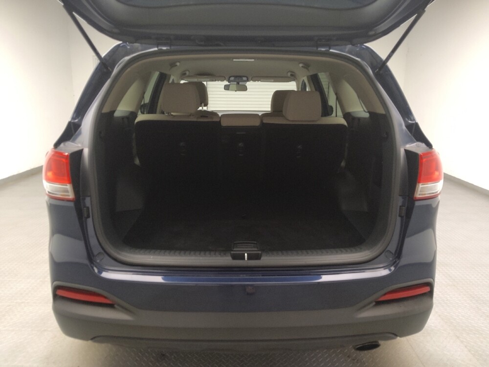 2017 Kia Sorento in Taylor, MI 48180 - 18147858 29