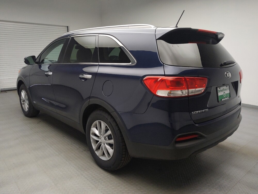 2017 Kia Sorento in Taylor, MI 48180 - 18147858 5