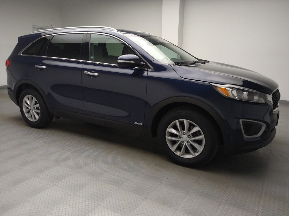 2017 Kia Sorento in Taylor, MI 48180 - 18147858 11