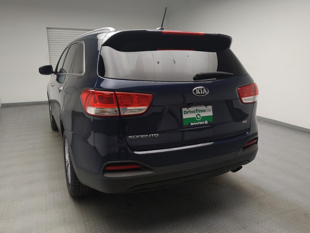 2017 Kia Sorento in Taylor, MI 48180 - 18147858 6