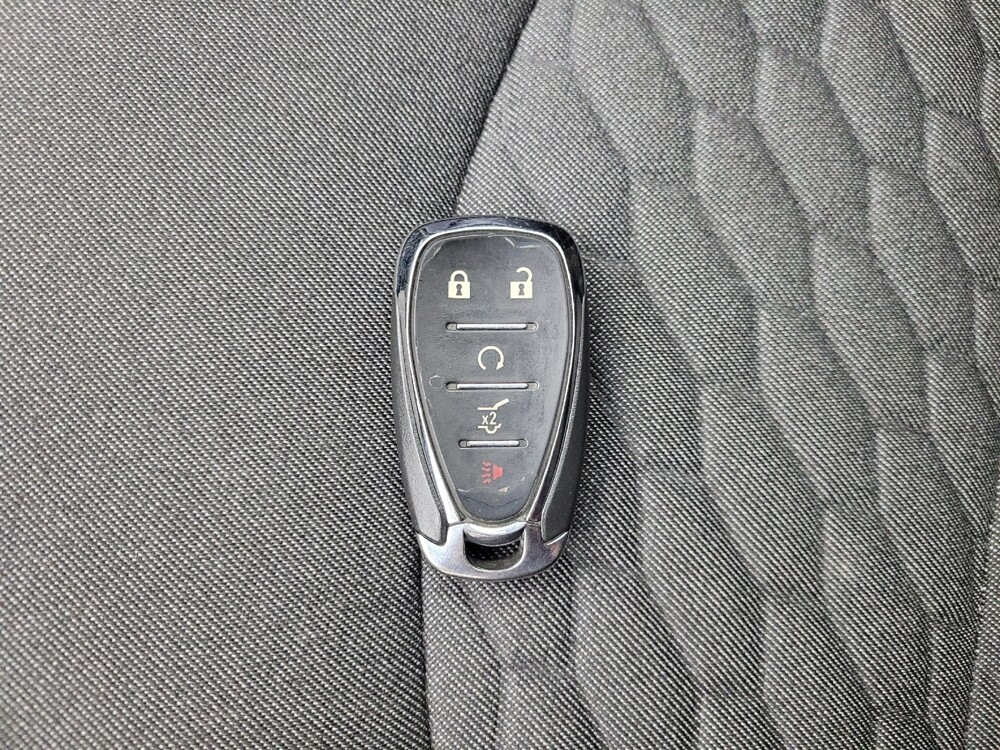 2019 Chevrolet Equinox in Taylor, MI 48180 - 18147859 32