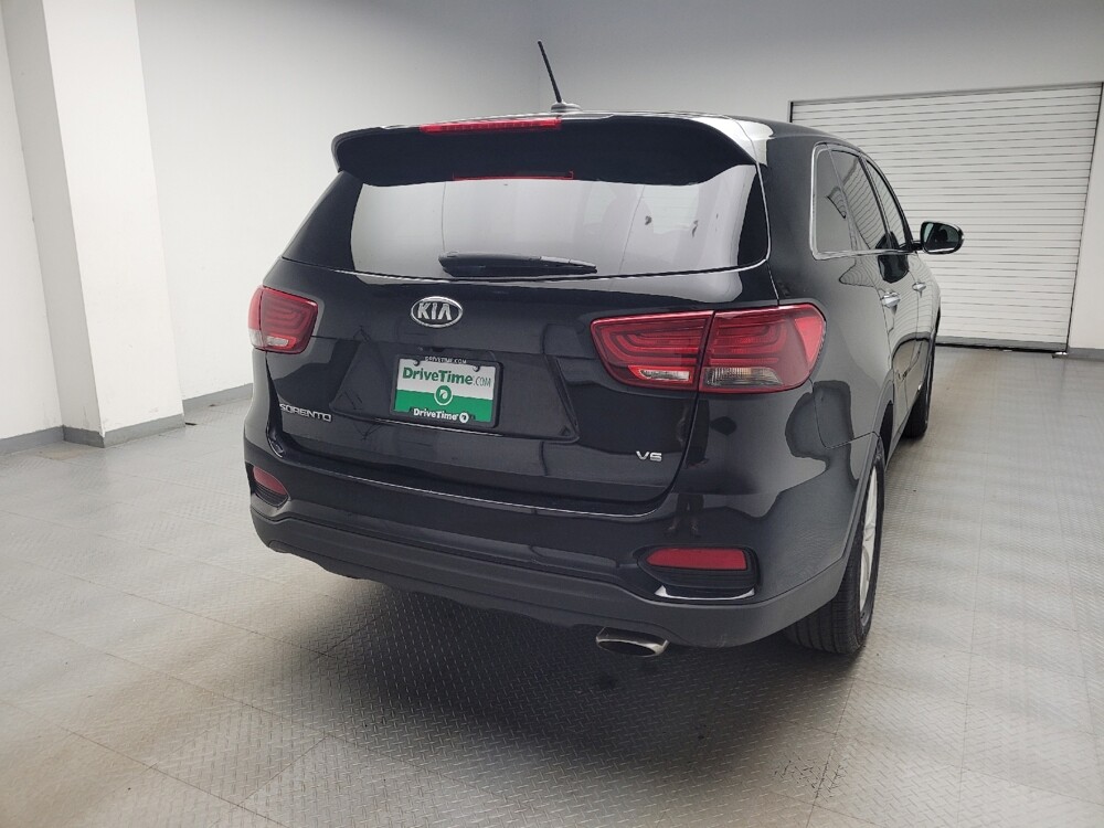 2019 Kia Sorento in Taylor, MI 48180 - 18147862 7