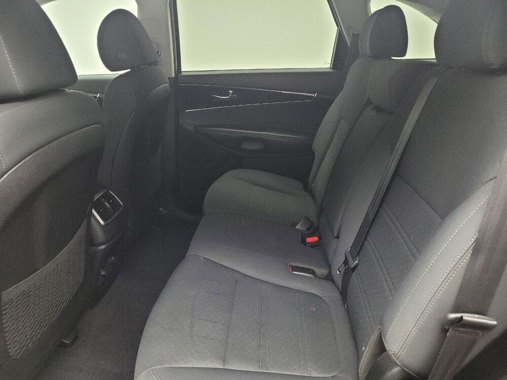 2019 Kia Sorento in Taylor, MI 48180 - 18147862 18