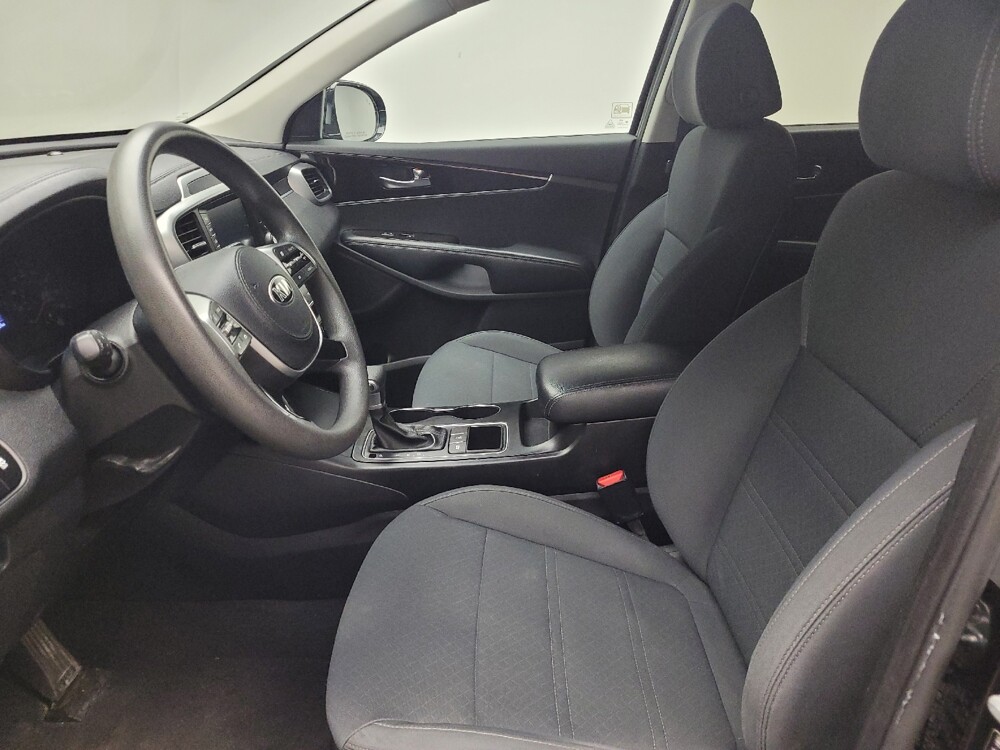 2019 Kia Sorento in Taylor, MI 48180 - 18147862 17