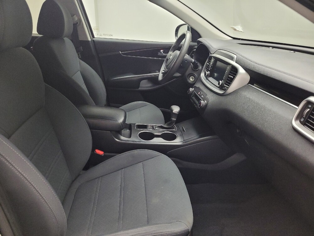 2019 Kia Sorento in Taylor, MI 48180 - 18147862 21