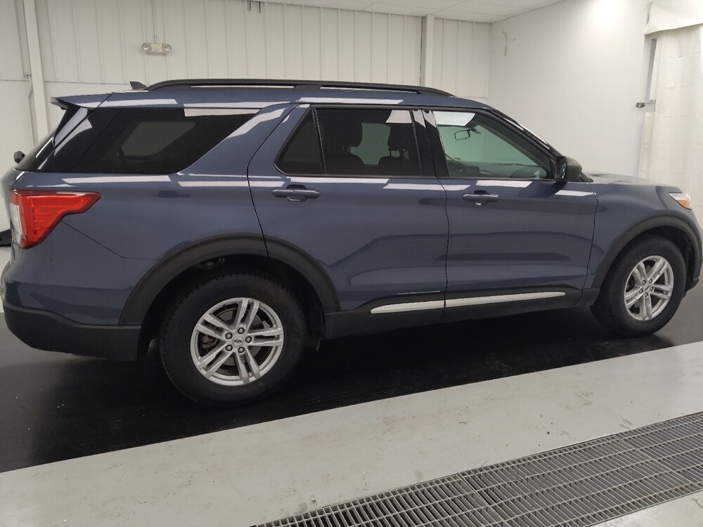 2021 Ford Explorer in St. Louis, MO 63125 - 18147908 10