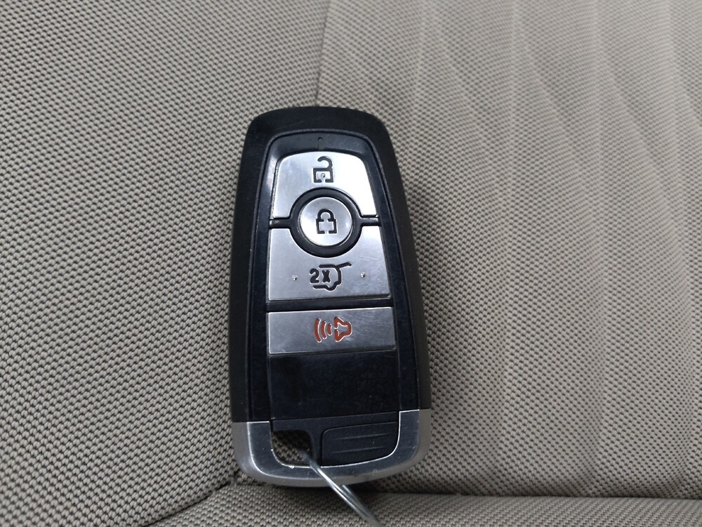2021 Ford Explorer in St. Louis, MO 63125 - 18147908 32