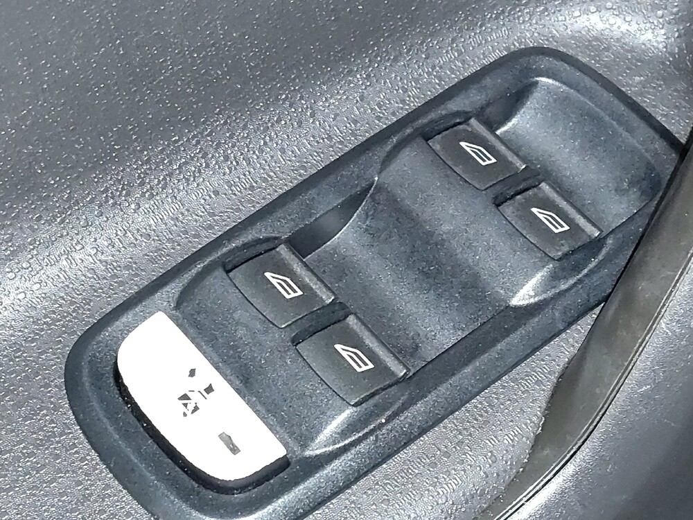 2019 Ford Fiesta in Charleston, SC 29414 - 18147920 27