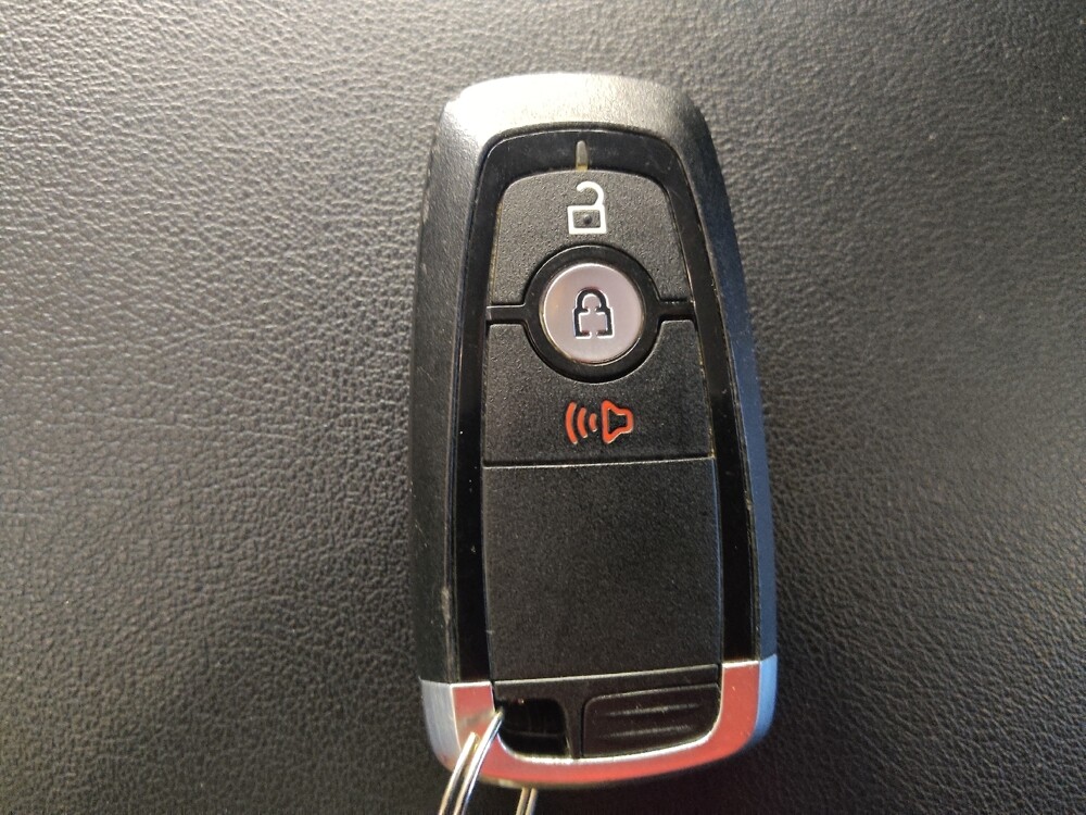 2020 Ford Edge in Marietta, GA 30062 - 18147999 32