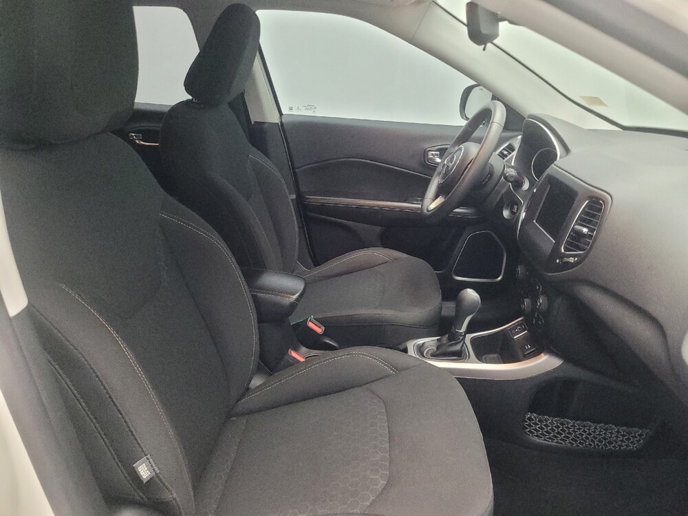 2019 Jeep Compass in Morrow, GA 30260 - 18148012 21