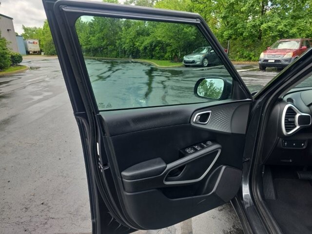 2022 Kia Soul in Marysville, OH 43040 - 18148315 11