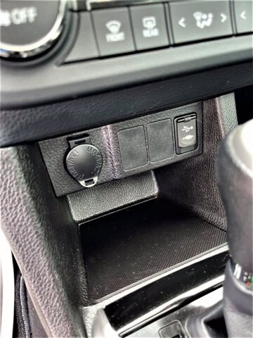 2016 Toyota Corolla in Commerce, GA 30529 - 1821419 98