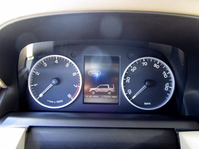 2011 Land Rover LR4 in Tampa, FL 33604-6914 - 1832931 105