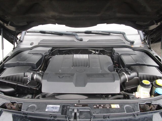 2011 Land Rover LR4 in Tampa, FL 33604-6914 - 1832931 25