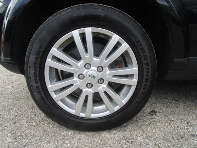 2011 Land Rover LR4 in Tampa, FL 33604-6914 - 1832931 24