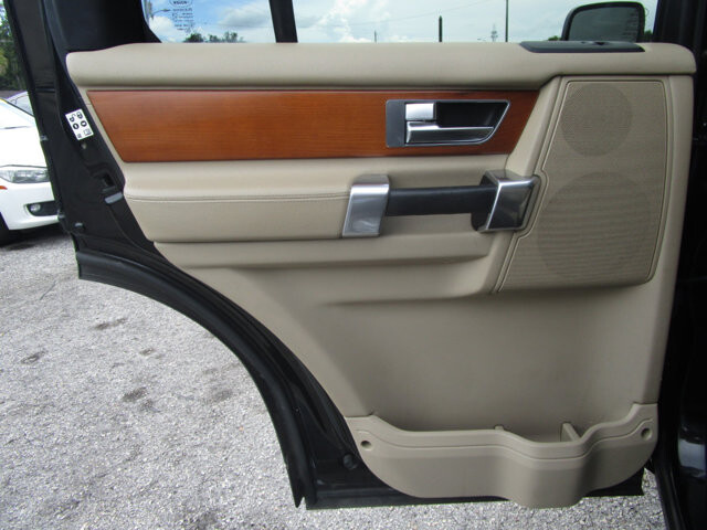 2011 Land Rover LR4 in Tampa, FL 33604-6914 - 1832931 52