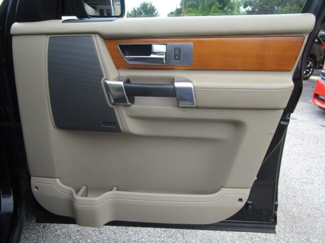 2011 Land Rover LR4 in Tampa, FL 33604-6914 - 1832931 22