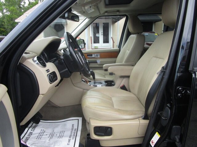 2011 Land Rover LR4 in Tampa, FL 33604-6914 - 1832931 9