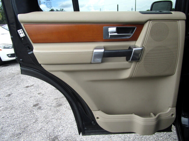 2011 Land Rover LR4 in Tampa, FL 33604-6914 - 1832931 19