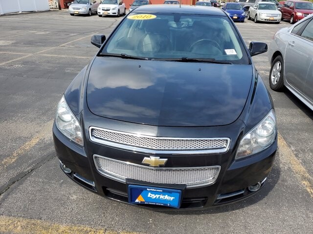 2010 Chevrolet Malibu for sale in Rockford, Illinois 61108