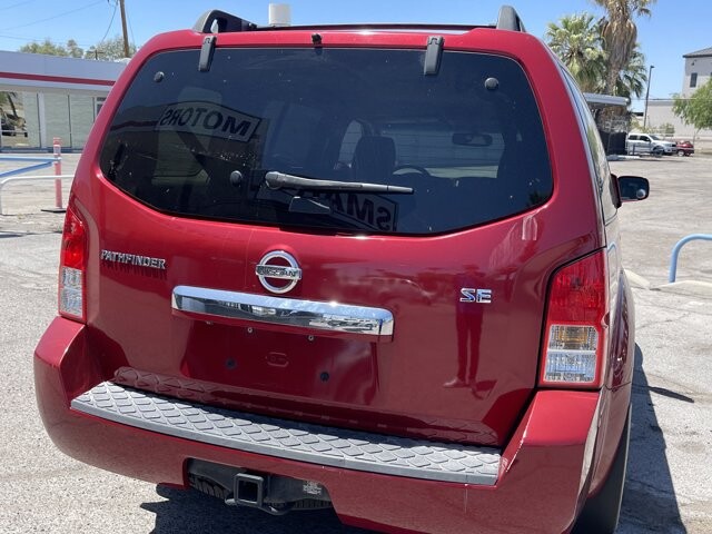 2010 Nissan Pathfinder in Tucson, AZ 85712-4825 - 1836960 4