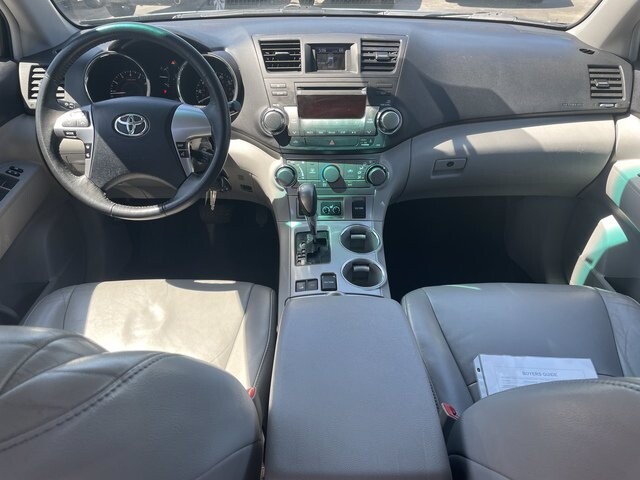 2012 Toyota Highlander in Nashville, TN 37211-5205 - 1847680 10