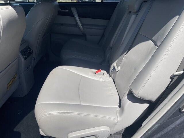 2012 Toyota Highlander in Nashville, TN 37211-5205 - 1847680 13